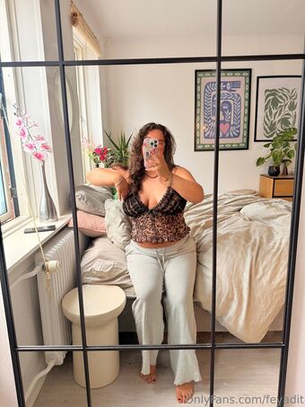 feyadit Голі Зливи OnlyFans Фото 22