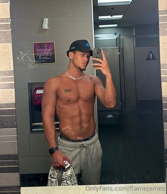 flamejames Голі Зливи OnlyFans Фото 14