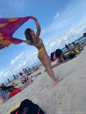 flexiblefun Голі Зливи OnlyFans Фото 33