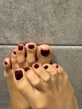 flirtytoe18