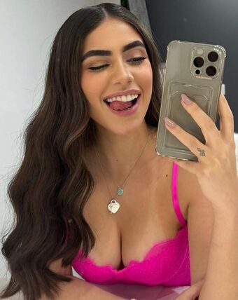 Fluxo Rajah Голі Зливи OnlyFans Фото 57