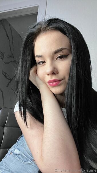 foxietime Голі Зливи OnlyFans Фото 19