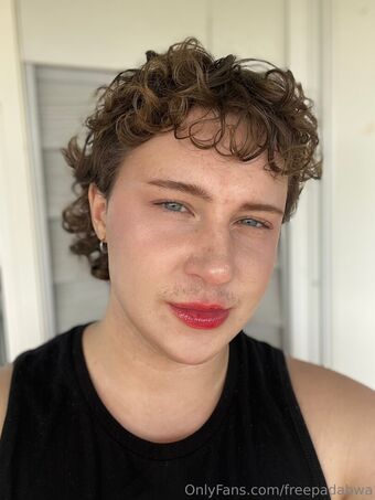 freepadabwa Голі Зливи OnlyFans Фото 1