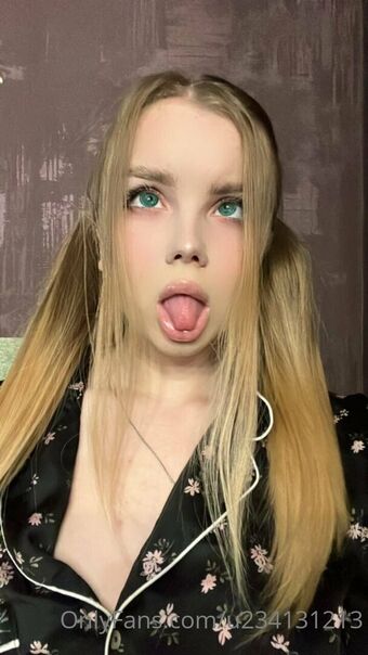 freyafiery Голі Зливи OnlyFans Фото 9