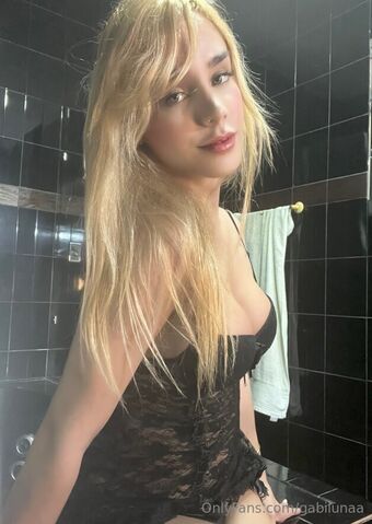 gabilunaa Голі Зливи OnlyFans Фото 33