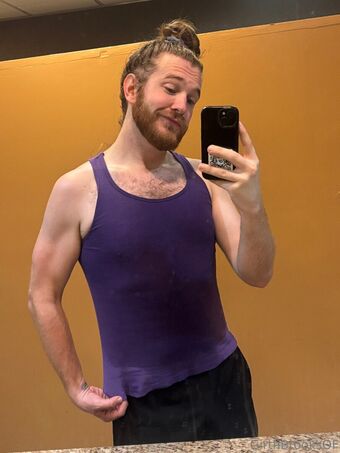 girthbrooksof Голі Зливи OnlyFans Фото 14