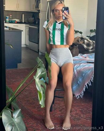 gorjess Голі Зливи OnlyFans Фото 9