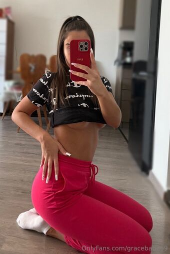 gracebabe69 Голі Зливи OnlyFans Фото 5