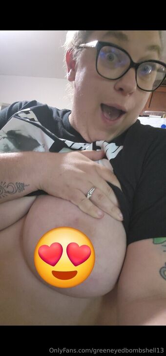 greeneyedbombshell13 Голі Зливи OnlyFans Фото 4