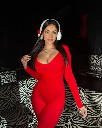 Greta Jasmin El Moktadi