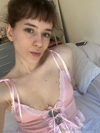 grettaa Голі Зливи OnlyFans Фото 6