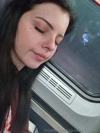 grumpycosplays Голі Зливи OnlyFans Фото 9
