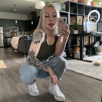 Hanner Голі Зливи OnlyFans Фото 1