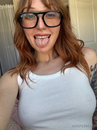 harpermadi_ Голі Зливи OnlyFans Фото 3822