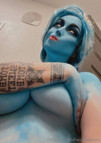 Hauntedhostess Голі Зливи OnlyFans Фото 38