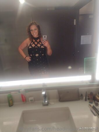 headingeastorwest Голі Зливи OnlyFans Фото 9