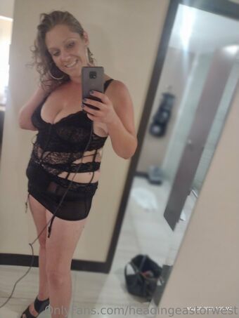 headingeastorwest Голі Зливи OnlyFans Фото 12