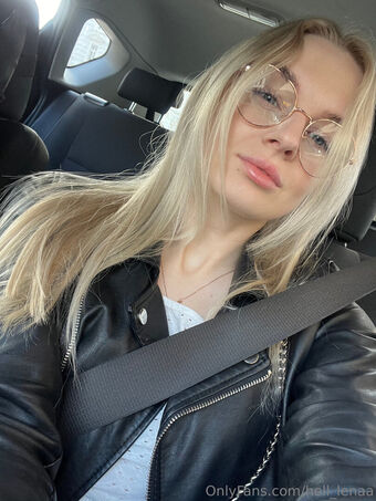 hell_lenaa Голі Зливи OnlyFans Фото 54