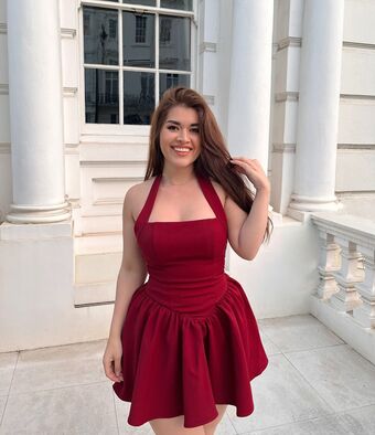 Hellen Bennet Голі Зливи OnlyFans Фото 6