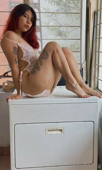 helloaliza Голі Зливи OnlyFans Фото 30