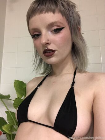 hexgirlfree Голі Зливи OnlyFans Фото 10