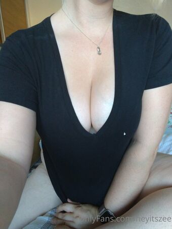 heyitszee