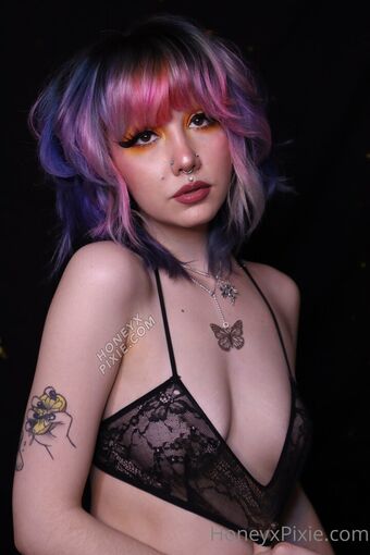 Honeypixie Голі Зливи OnlyFans Фото 18