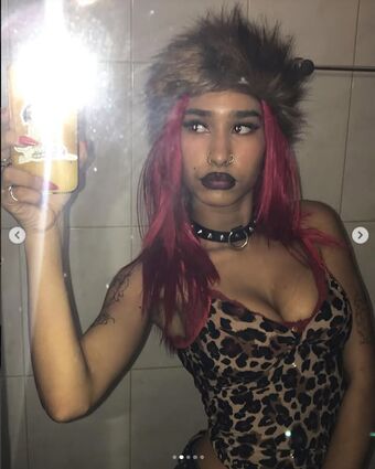 Httvitoria Голі Зливи OnlyFans Фото 2