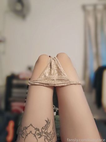 HyunIris Голі Зливи OnlyFans Фото 3