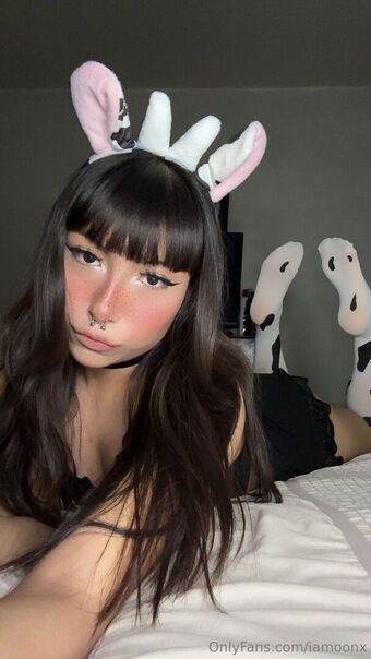 iamoonx Голі Зливи OnlyFans Фото 6