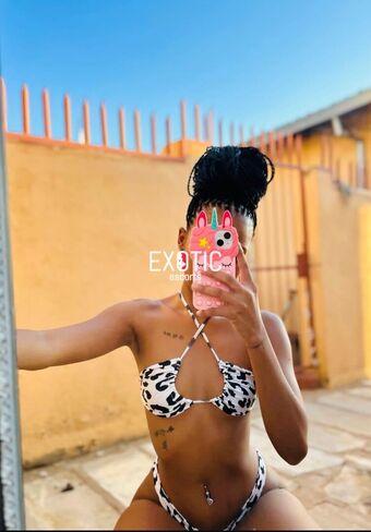 Iampixie Голі Зливи OnlyFans Фото 2