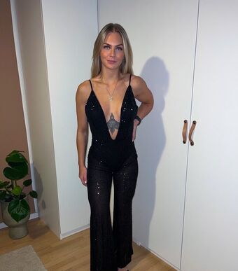 Idasojborg Голі Зливи OnlyFans Фото 2