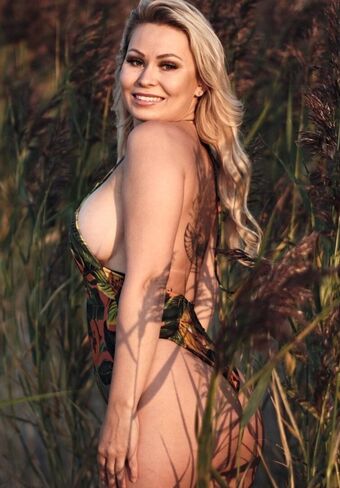 Iidaz Sofia Голі Зливи OnlyFans Фото 11