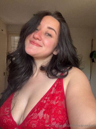 imvanessaa Голі Зливи OnlyFans Фото 7
