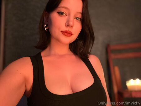 imvicky Голі Зливи OnlyFans Фото 8