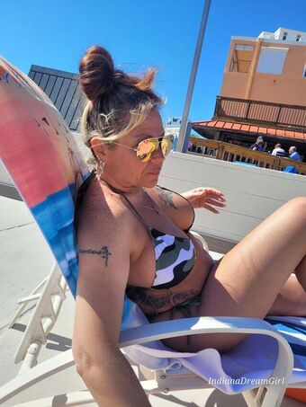 Indianadreamgirl Голі Зливи OnlyFans Фото 8