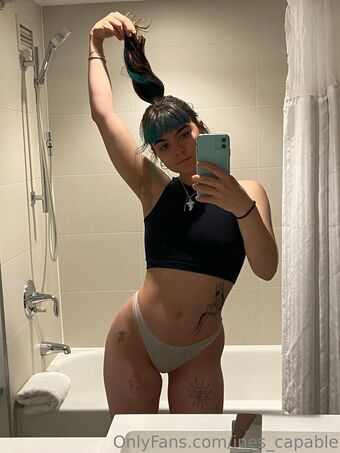 ines_capable Голі Зливи OnlyFans Фото 1