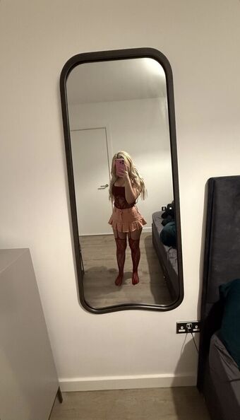 internetxgrrl Голі Зливи OnlyFans Фото 7