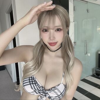 _inyuna_ Голі Зливи OnlyFans Фото 24
