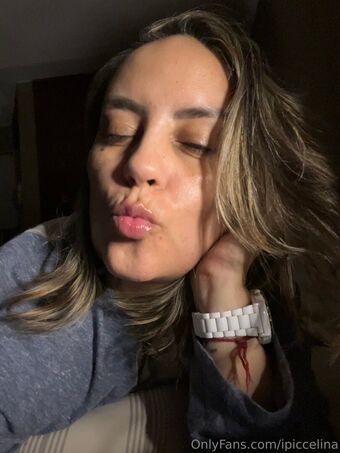 ipiccelina Голі Зливи OnlyFans Фото 2