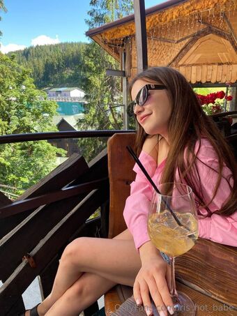 iris_hot_babe