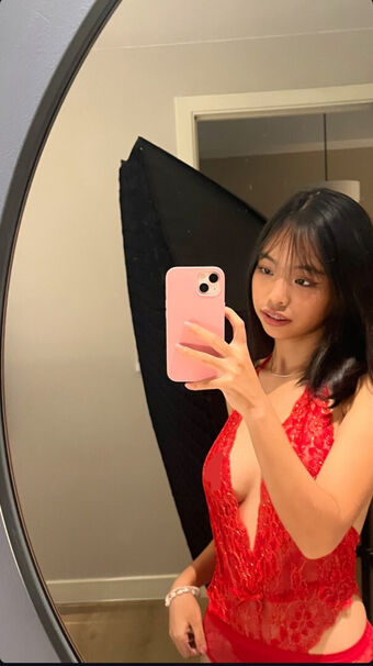 ishiberries_ Голі Зливи OnlyFans Фото 11