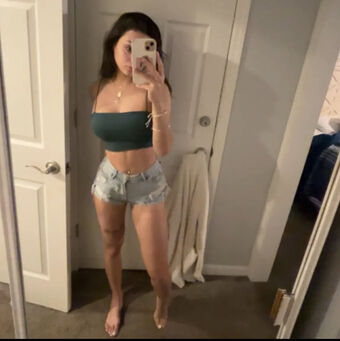 itselessa Голі Зливи OnlyFans Фото 3
