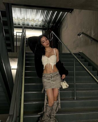 itshellovee Голі Зливи OnlyFans Фото 31