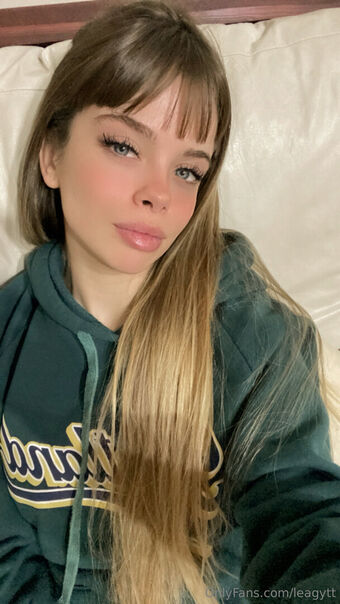 itsleaaa Голі Зливи OnlyFans Фото 6