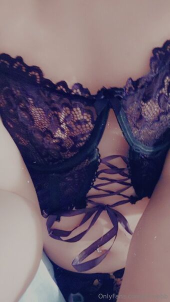 itsmebb Голі Зливи OnlyFans Фото 34