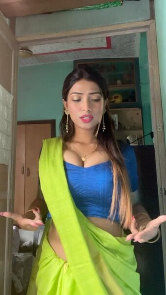 itz_me_saheli_official