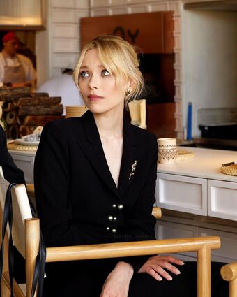 Ivanna Sakhno Голі Зливи OnlyFans Фото 42