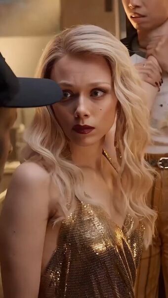 Ivanna Sakhno Голі Зливи OnlyFans Фото 45