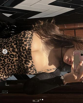 j33de3 Голі Зливи OnlyFans Фото 5